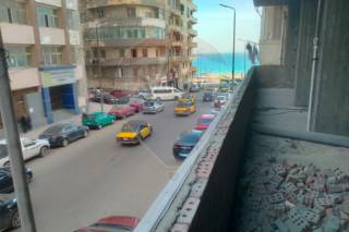 ميزان اداري للايجار 300 متر الشاطبي خطوات من البحر