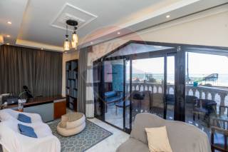 شقة إداري للبيع 170 متر المندرة علي البحر مباشرة