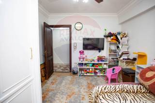 شقة للبيع 165 متر جليم ش إسماعيل الحبروك