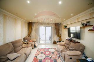 شقة للبيع 190 متر لوران ش عبد المنعم الدليل خطوات