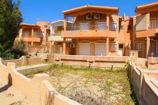 للبيع فيلا باقل مقدم في العين السخنة