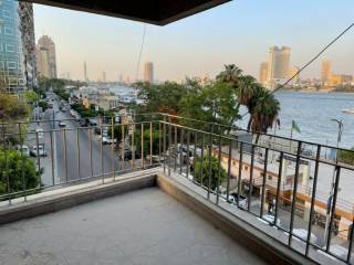 شقة للبيع في الدقي شارع النيل