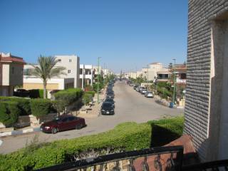 فيلا رابع صف من البحر قرية اللوتس بجوار مارينا