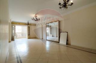 شقة للبيع 158 متر كفر عبده شارع إبراهيم راجي