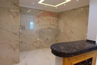 شقة للايجار 182 متر ستانلي على البحر مباشرة