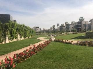 فيلا مستقلة استلام فورى 4 غرف فى كارميل الشيخ زايد