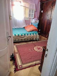 شقه للبيع دور اول بمنطقه دار السلام التقسيم 3غرف