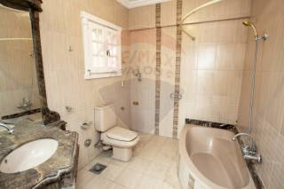 شقة للبيع 380 متر كامب شيزار شارع بورسعيد