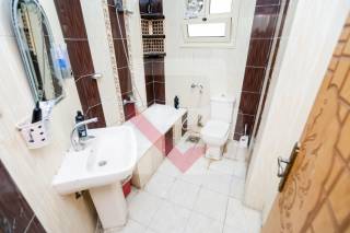 شقة للبيع 105م العصافرة ثانى برج من البحر