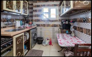 شقة للإيجار 100 متر كامب شيزار متفرع من البحر