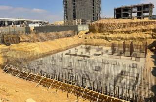 محل 84 دور اول في برج الجمهوريه يقع ع تنزه