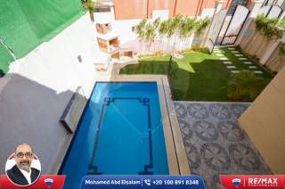 للبيع فيلا 300 متر بشارع دويدار في الكينج مريوط