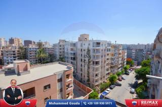 لهواة الرقي و الهدوء شقة للبيع 100م معمورة الشاطئ