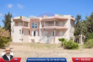 للبيع فيلا 2200 متر شارع زهران الكينج مريوط