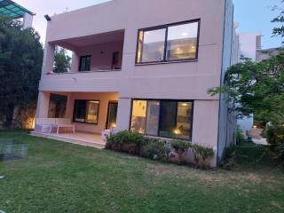 فيلا مستقلة للبيع في كومباوند اليكس ويست