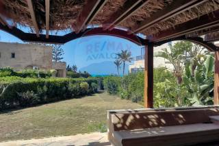 فيلا للبيع الساحل مارينا 5 الجوهرة لسان الوزراء 1200 متر