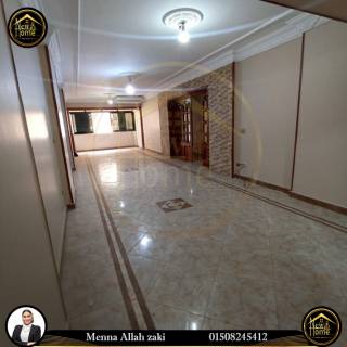 شقة للايجار 200 مكامب شيزارمتفرع من شارع بورسعيد