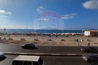 شقة للبيع 175 متر المندرة على البحر مباشرة