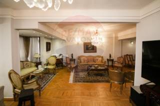 شقة للبيع 250 متر ستانلى ش رشدى باشاخطوات من البحر