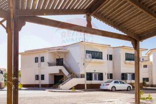 ستاند الون شاليه للبيع بالم بيتش 550 م