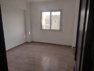 شقة للبيع بالتقسيط امام مول العرب