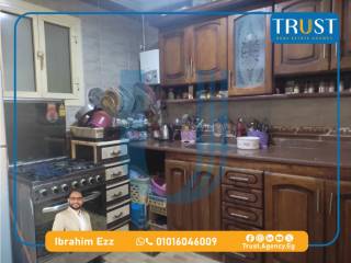 شقة 137م للبيع السيوف متفرع من ش اديب معقد