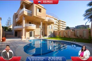 للبيع فيلا باليكس ويست المساحة 240م اكسترا لوكس