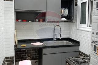 محل للإيجار 40 متر المندرة طريق الكورنيش مباشر