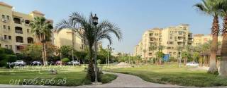 شقة باسانسير للبيع بحى الاشجار امام دريم لاند