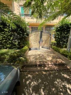 شقة بروف للبيع بشارع رئيسي بالمهندسين 350م