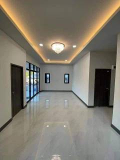 دور ارضي بحديقة قرب النيل بالزمالك 01153254206