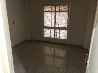 للبيع فى مدنيتى شقة 90متر دور أرضى مرتفع سوبرلوكس