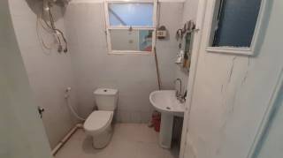 شقة على البلاط للايجار فى العجوزة 80م