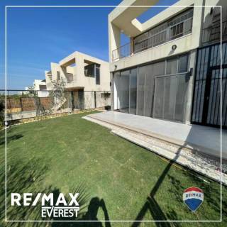 فيلا مستقلة استلام فورى 4 غرف فى كارميل الشيخ زايد