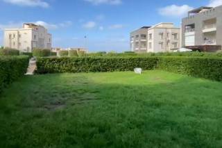 شاليه أرضي بجاردن للبيع أمواچ 144 متر 120 متر جاردن