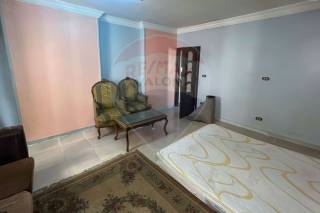 شقة للايجار 130 متر لوران خطوات من الترام