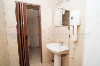 مقر اداري للبيع 143 متر سان ستيفانو