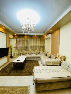 شقة للبيع فى شيراتون مساحتها 120متر بالدور الثانى