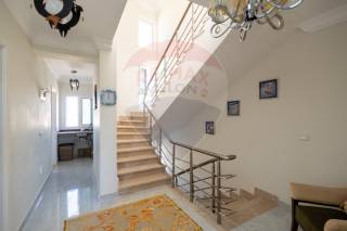 فيلا توين هاوس للبيع مارسيليا بيتش 4