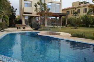 فيلا ستاند الون للبيع 2400 متر الشيخ زايد سوديك