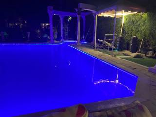 للبيع فيلا في مارينا مع مكان خاص على البحيرة