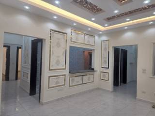 شقة 275م قرب النيل بالدقي عمارة حديثة