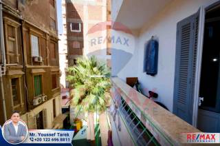 شقة 165 متر للبيع كفر عبده امام السفارة البريطانية