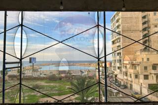 شقة للبيع 350 متر زيزنيا خطوات من البحر