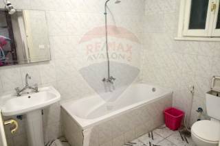 عيادة للبيع 80 متر مصطفي كامل ش أبو قير الرئيسي