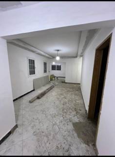 شقة للبيع سموحه شارع بجوار زهران كلها ع الشارع