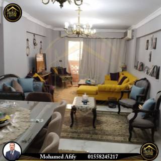 شقة للبيع 166 متر سموحه متفرع من شارع زكي رجب