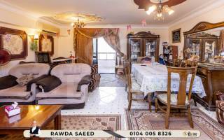 شقة للبيع 175 متر فلمنج ش الفتح علي الترام مباشرة