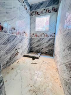 شاليه للبيع 3 غرف استلام فورى و متشطب بالتكييفات