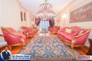 شقة 200 متر للبيع رشدي شارع عبد الحميد العبادى